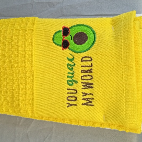 🌼 🍒 You Guac My World Dish Towel - Picture 3 of 4